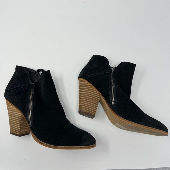 Dolce Vita Black Suede Stacked Block Heel Side Zip Booties - Picture 3 of 7